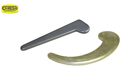 Flat and woodruff keys