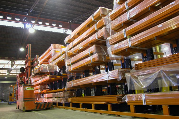 Cantilever shelving