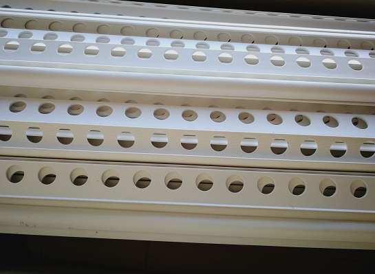 Ceramic corner beads