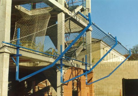 Type T tray nets