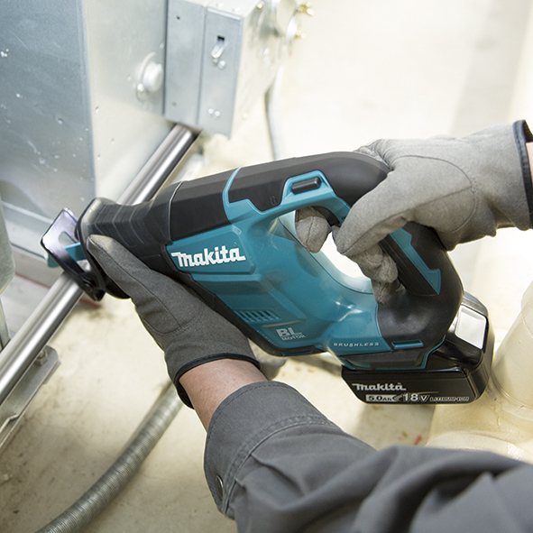Reciprocating saws