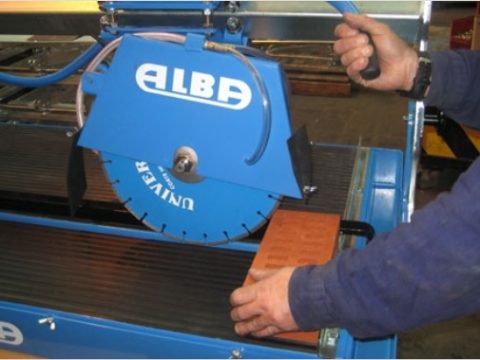 Wet cut-off saws