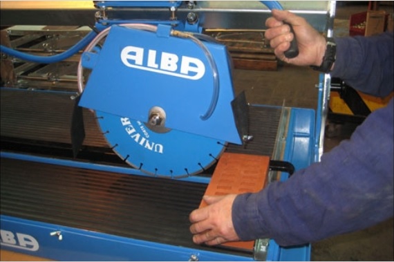 Wet cut-off saws